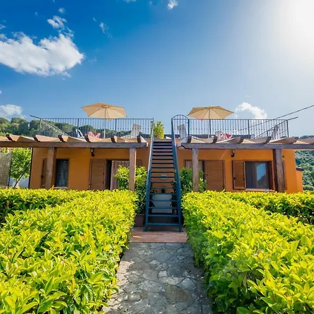 Hills House Nyaraló *