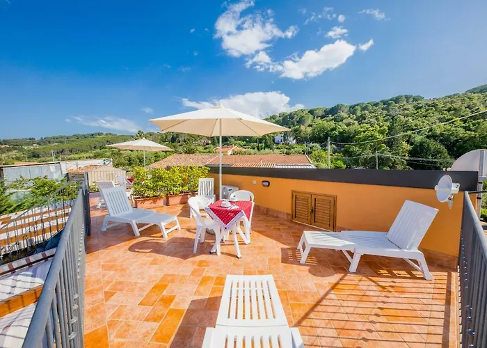 Hills House Nyaraló Cefalù