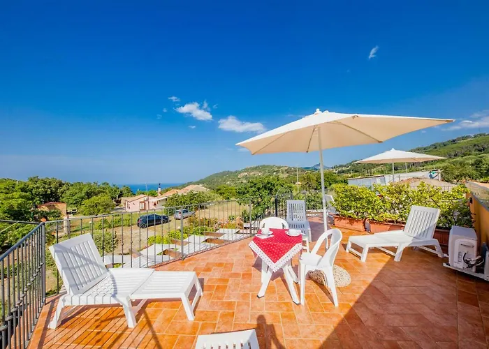 Hills House Дом отдыха Чефалу