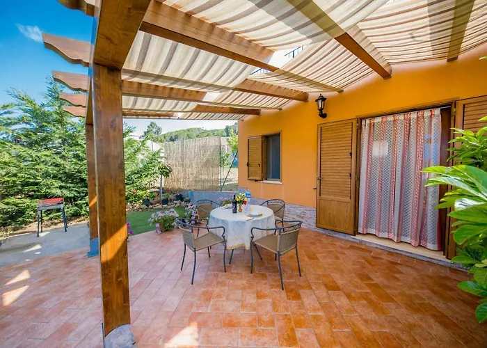 Hills House Nyaraló Cefalù